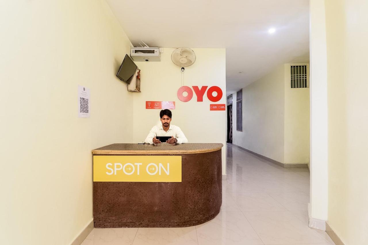 Spot On 63000 Hotel S.S. Plaza Banthra Sikandarpur Exterior foto